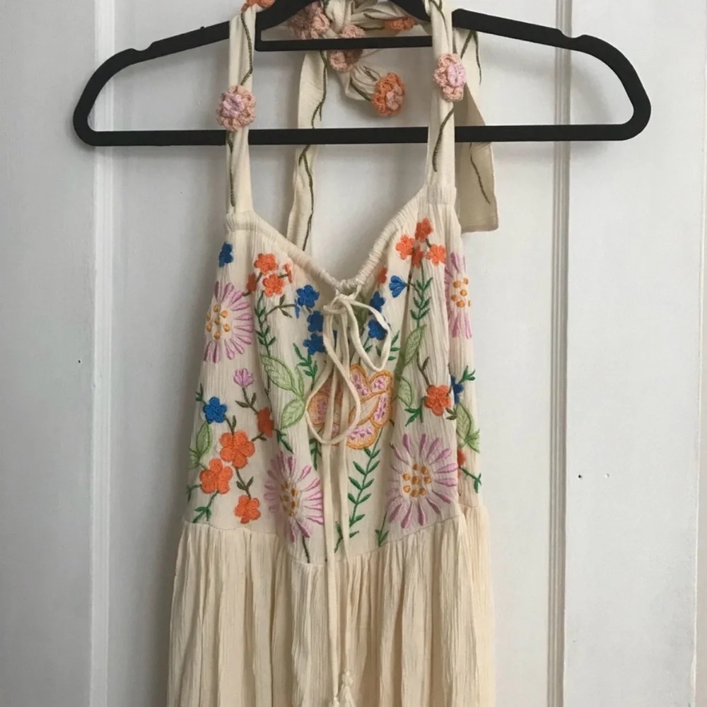 Vintage HTF Bonita Floral Embroidered halter Maxi Dress - Picture 4 of 7